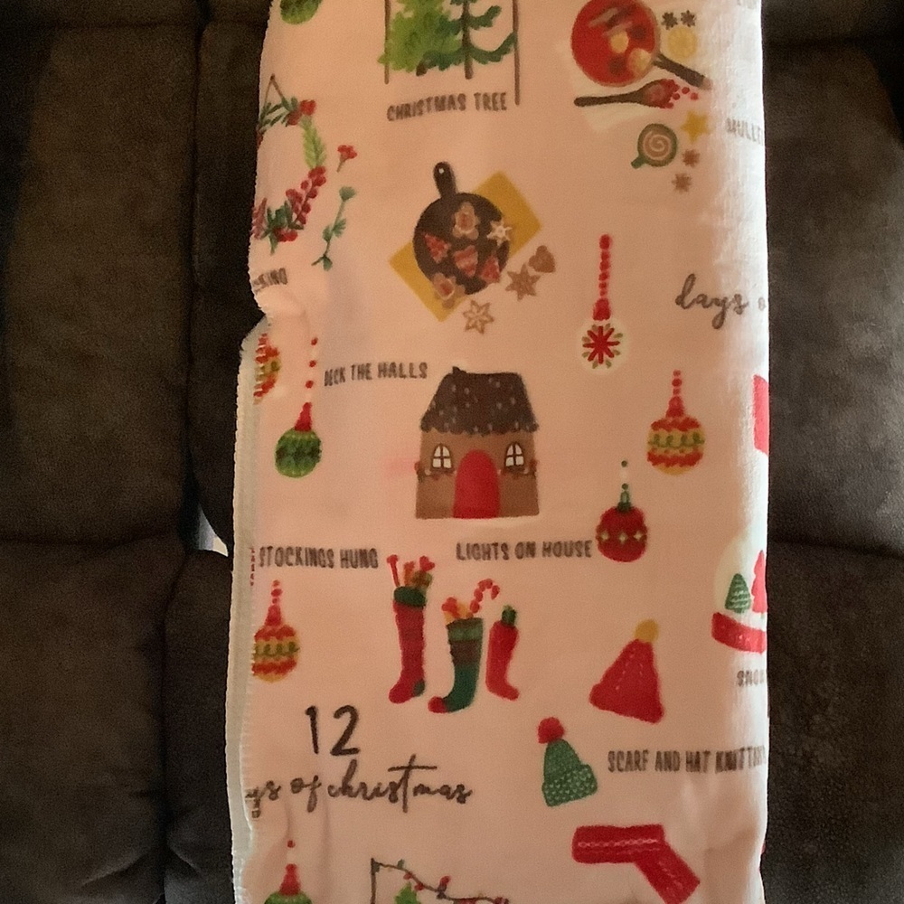 Envogue Pink Christmas Oversized Throw Blanket New